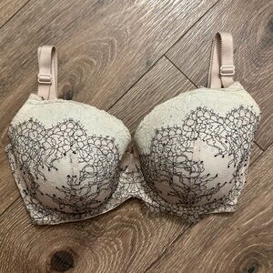 Victoria’s Secret Dream Angels Lined Demi Bra